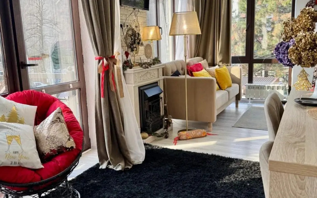Stilnaya Solnechnaya na Plotinnoy 2Flat
