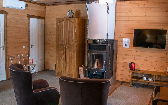 Volzhskiy fermer Guest House