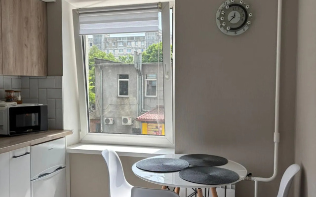 Uyutnaya odnushka v Kaliningrade Flat