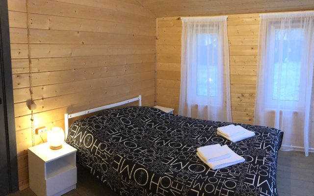Luxme House Guest House
