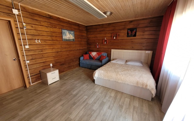 Na Peskakh Private House