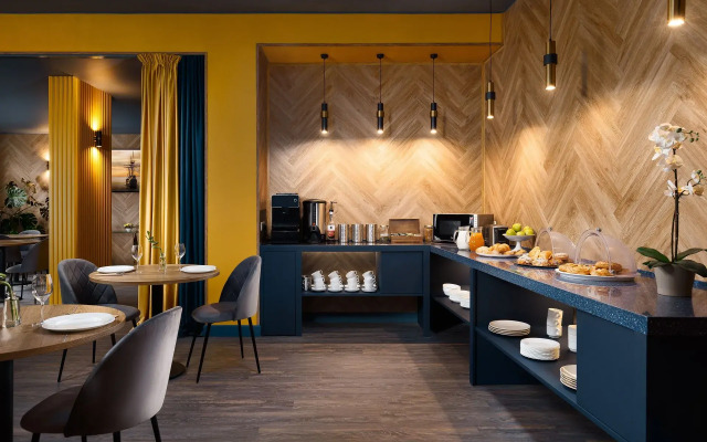 Klever Hotel