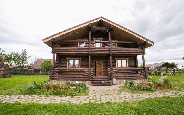 Krasnaya Usad'ba Guest House