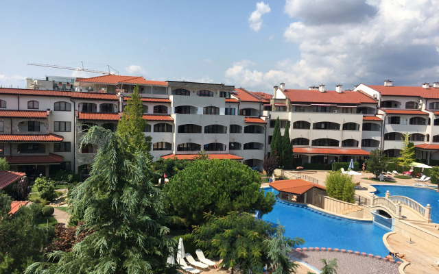Casa Real Apartments