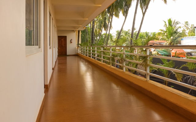 Morjim Paradise Hotel