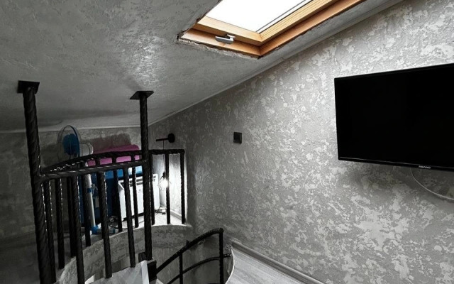 Dvukhurovnevaya Fermerskiy 2/1-59 Flat