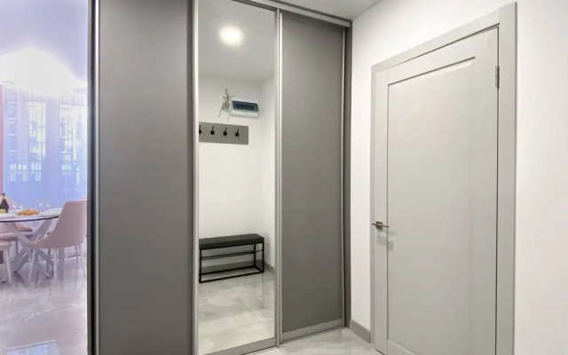 Апартаменты с двумя кроватями, балконом и ванной, с 15 по 17 этаж