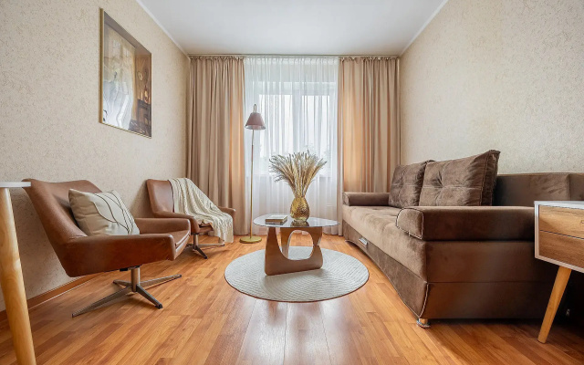 Apartamenty trehkomnatnye v 4km ot Kremla Sova-Dom