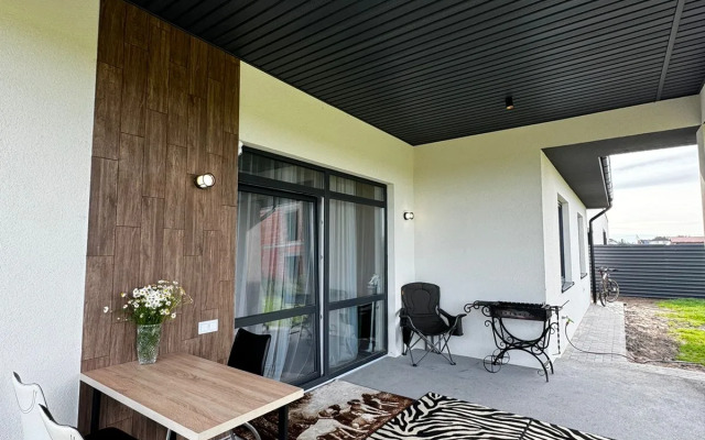 S Novym Remontom Private house