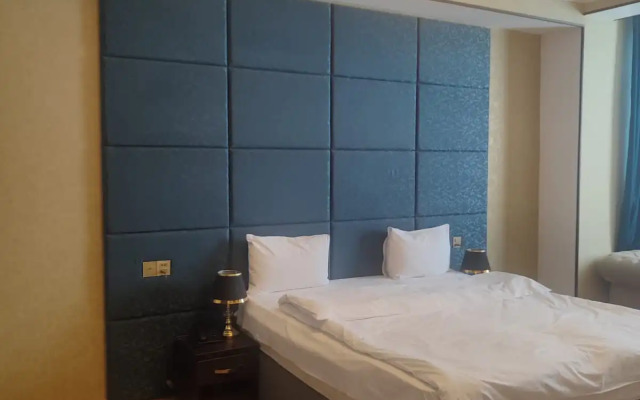 Hotel Grand Mirror