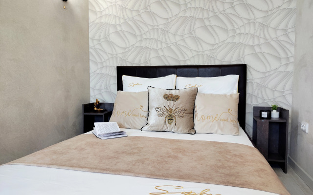 Квартира с видом на реку и горы