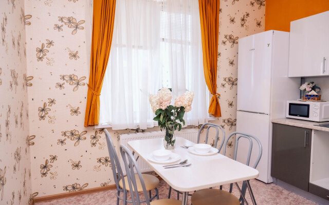 V Shagovoy Ot Ugntu Chernikovka Mira 8 Apartments
