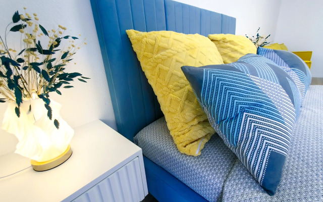 Квартира Вместительная у МРНЦ им. Цыба