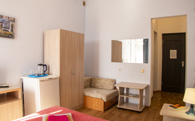 Na Primorskoj 14 Guest House