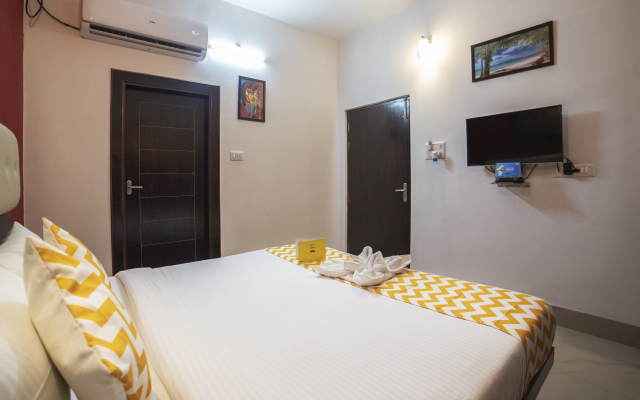 Yash Residency Assi Ghat Hotel