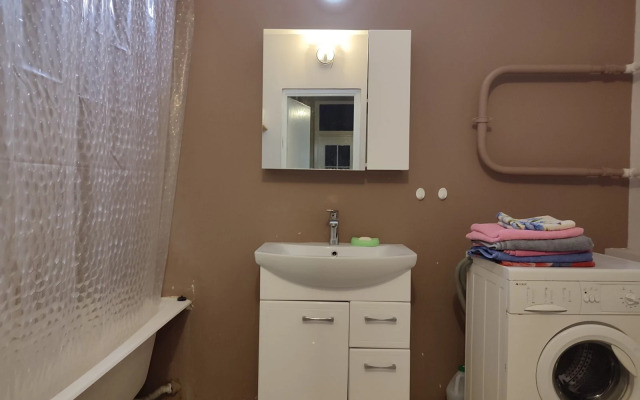 Квартира трехкомнатная возле Бонуса