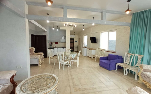Trekhkomnatnye Lyuks 3 1 Apartments