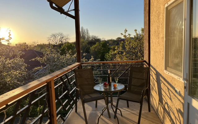 M33 Guest House