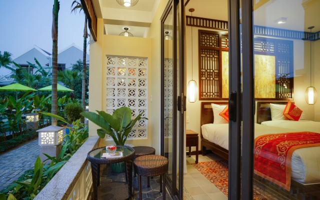 Отель Hoian Field Villa and Spa