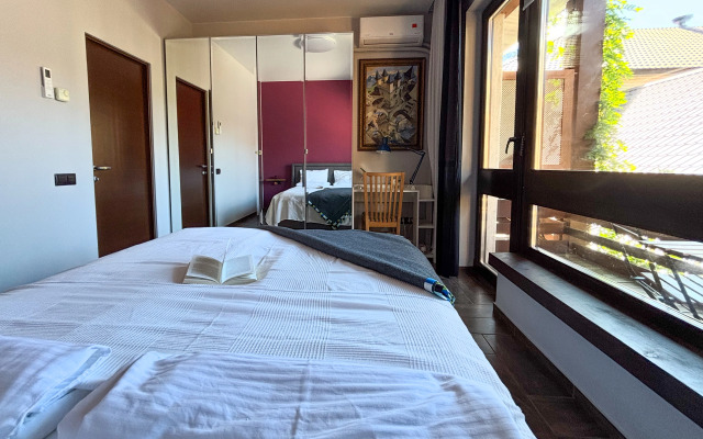 Квартира С отдельной спальней и балконом в центре Поляны