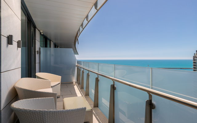 Karat Hyatt s 2 spalnyami i vidom na more Apartments