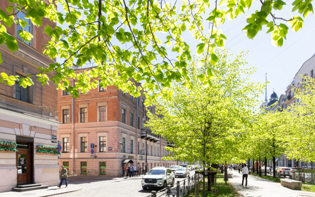 Апартаменты Город Рек на Большой Конюшенной 4/6/8 New