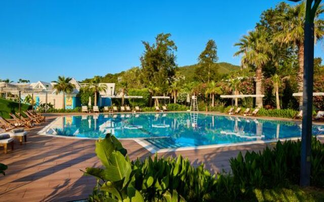 Отель Mövenpick Antalya Tekirova Resort