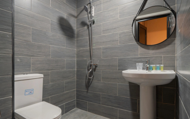 Chetyrehkomnatniye Niabi S Bilyyardom I Kinoteatrom Apartments