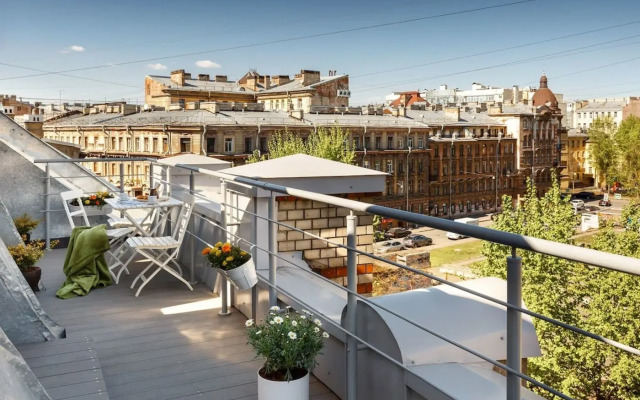 Апартаменты Мансарда с террасой в центре Санкт-Петербурга - фото 2