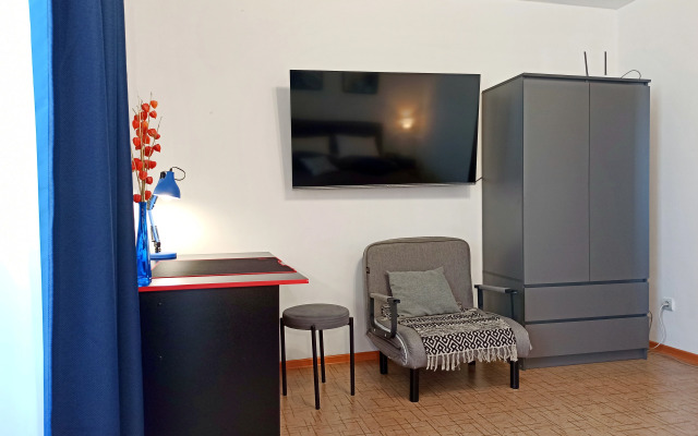 Uyutnaya Blizko ot Vokzala i Serysheva Flat
