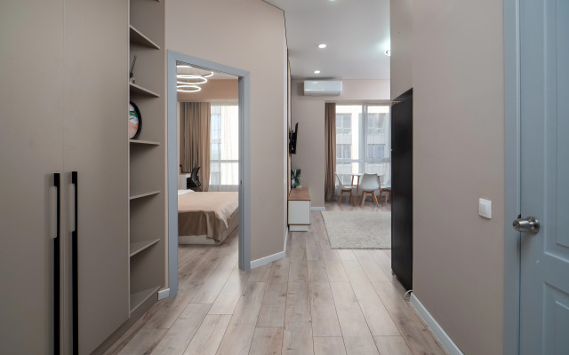 Yevrodvushka S Potryasayuschim Vidom Na Gorod Flat