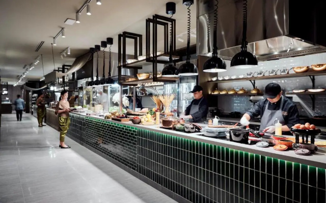 Montien Hotel Surawong Bangkok