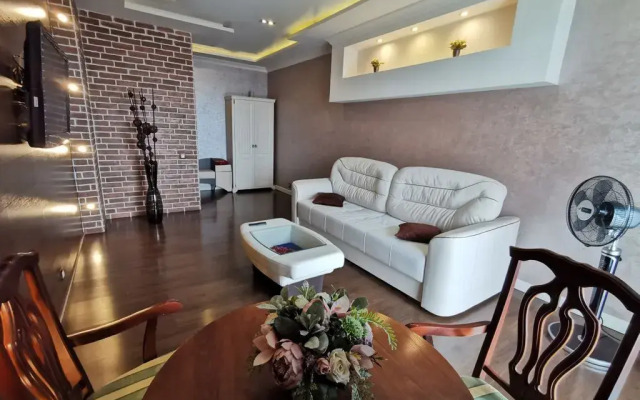 Tandem Apartments