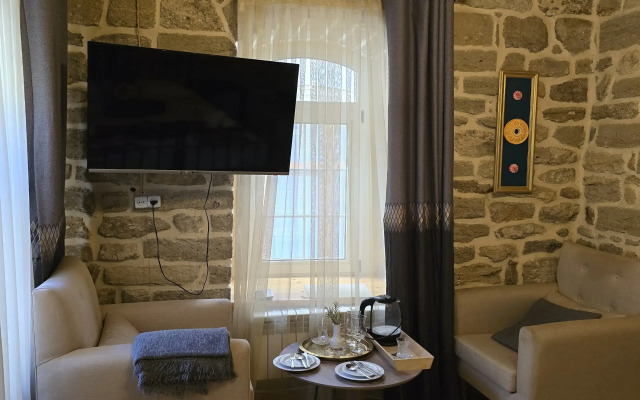 Old Rooms Hotel