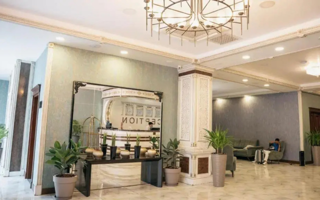 Alis  Baku