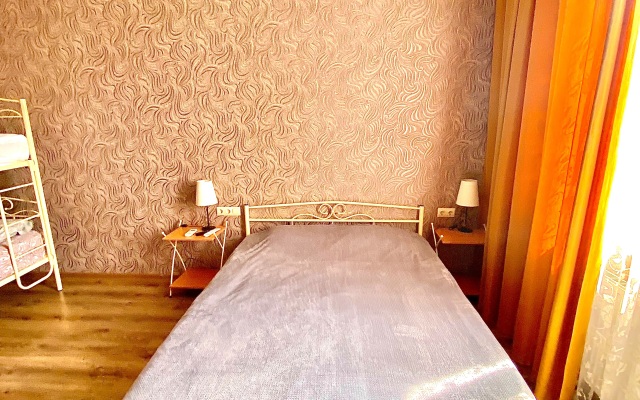 U morya Izumrudny gorod Apartments