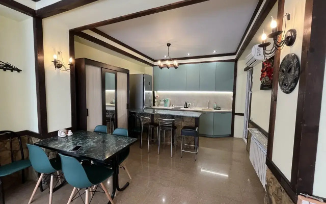 Gavan-Adler living quarters