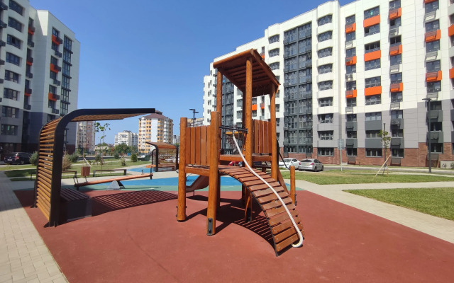 Ryadom S Naberezhnoy Flat