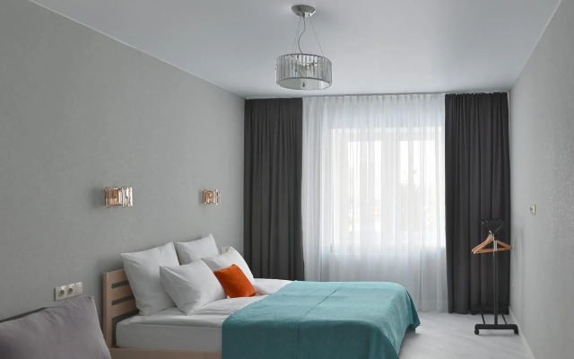 Baltiyskiy briz: tri komnaty u morya Flat