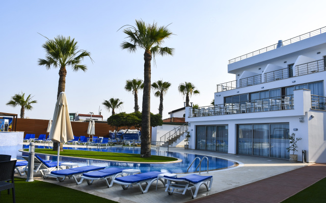 Mimoza Beach Hotel