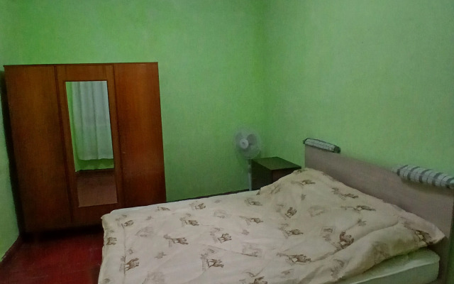 Sredi Gor Private House