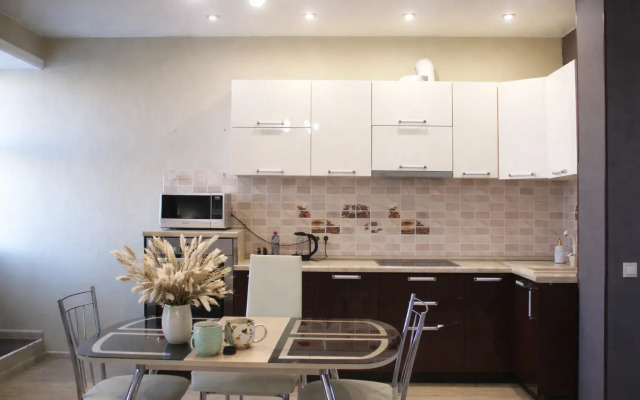 Квартира Сеть Насутки38|Просторная Акварель у Дворца Бракосочетания