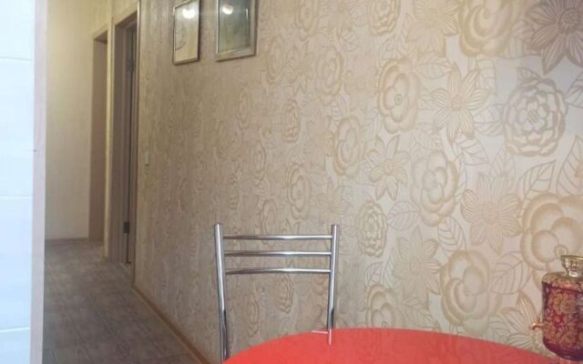 Квартира на 1-й Полевой 35