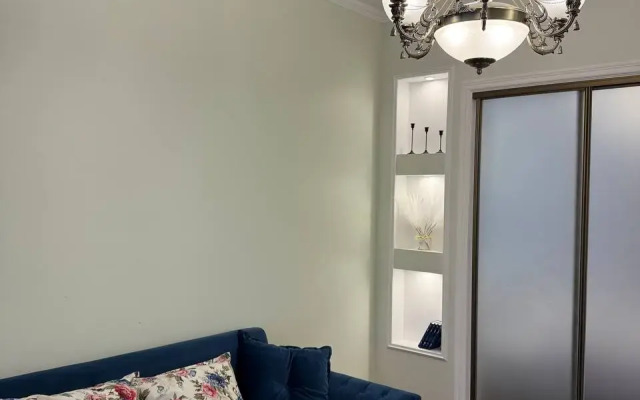 Klacca Lukhury Flat