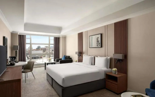 Anwar Al Madinah Mövenpick Hotel - Image 5