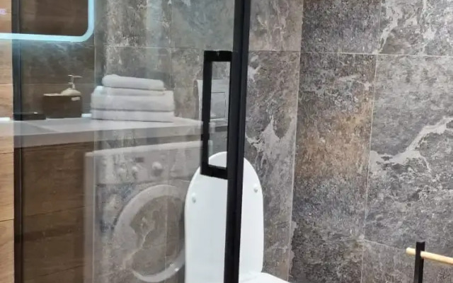 Alis U Metro Fili Apartments