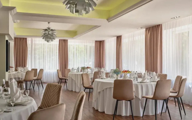 Vozdvizhenskoe Park Hotel