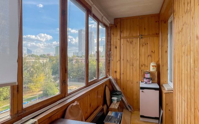 Квартира Welcome Home с Балконом у Метро Народное Ополчение