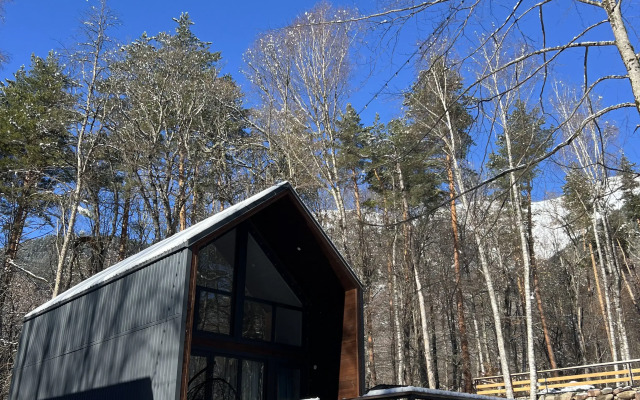 Шале Aishah House