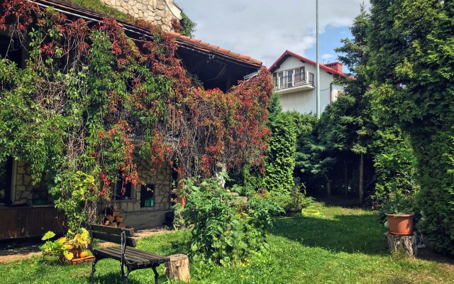 Dworek Adamski Villa